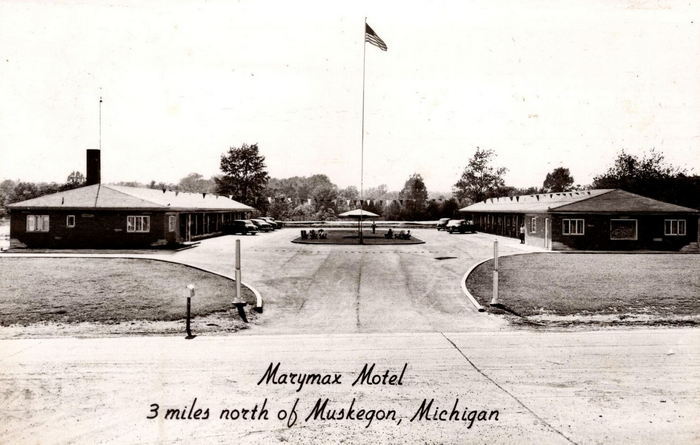 Marymax Motel - Vintage Postcard (newer photo)
